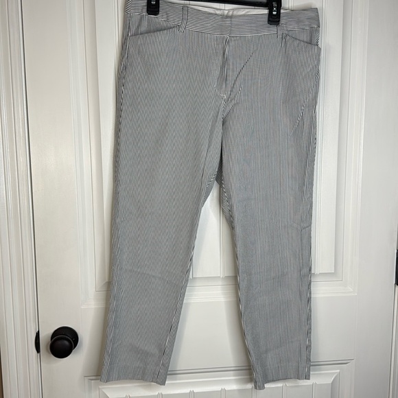 Talbots Women’s Capri Pants 12P Blue White Striped Signature Cotton Stretch - Picture 2 of 13